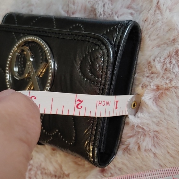 Nwot XOXO Quilted Gray Metallic & Silver Wallet - Picture 11 of 12